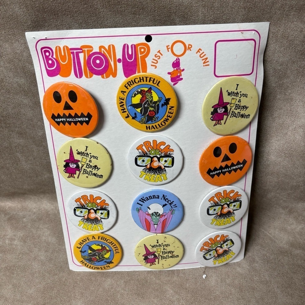 Lot (12) Vintage 90’s Halloween Pin Buttons - Picture 2 of 5